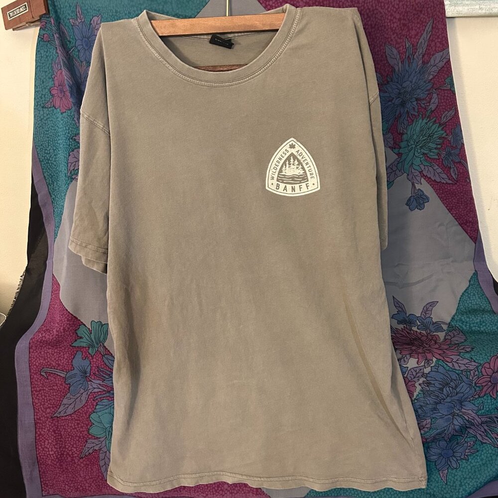 river wear banff canada graphic tee shirt XL - Picture 2 of 3
